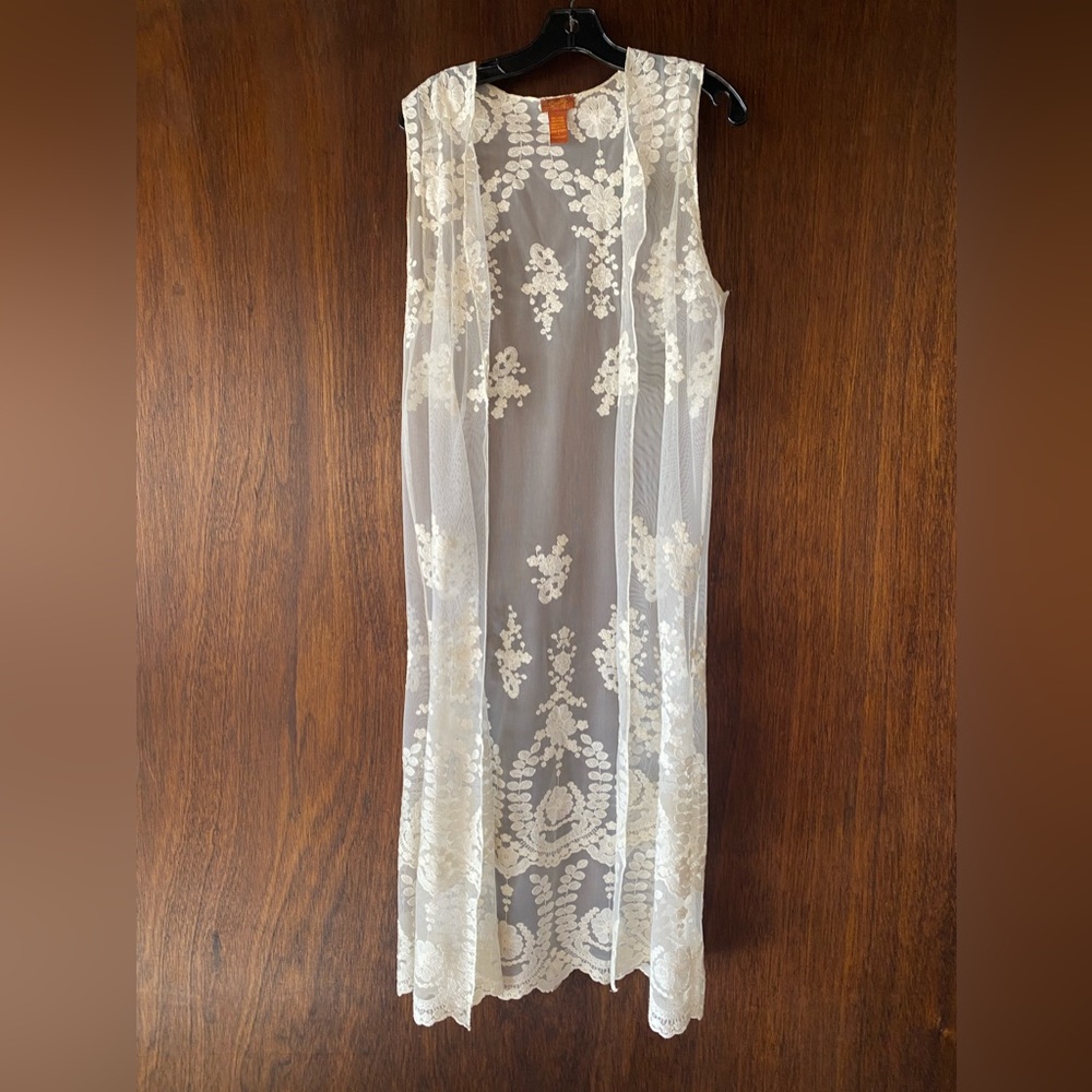 Beautiful Scully Embroidered Lace Swimsuit Coverup Kimono Sheer Like New